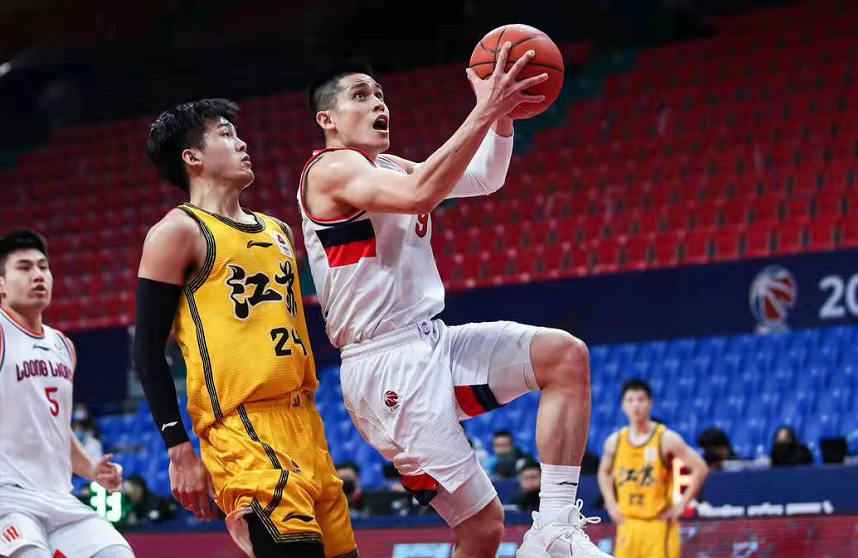 爱游戏 -关于关键时刻体能课后，广州队豪取连胜备战NBA总决赛，赛场秩序良好，赛季目标并未改变的信息