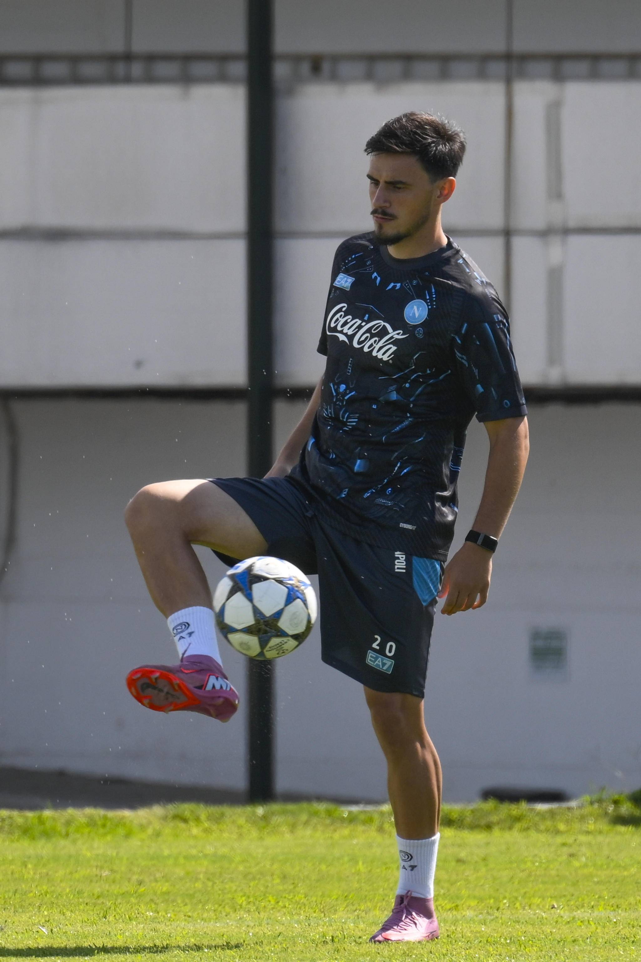 爱游戏 -北京国安今日首发