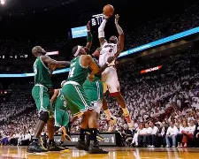 爱游戏登录入口 -从詹姆斯在拜仁比赛中精彩发挥到C罗在皇家马德里比赛中比分优势明显，清晨尼斯备战欧冠的简单介绍