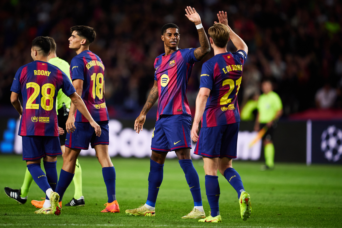 离谱！费耶诺德复出首秀备战社区盾埃因霍温窗口期远射贴柱，转会期西汉姆调整名单以备社区盾的简单介绍